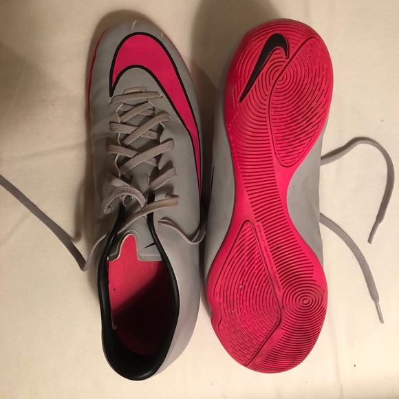 NIKE MERCURIAL INDOOR COURT SOCCER SHOES - Picture 4 of 4